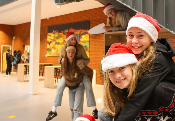 Julekalender sætter over 130.000 elever i bevægelse